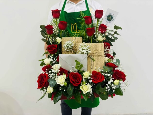 LXF-1186-Pride and Joy Graduation Arrangement. - Image 3