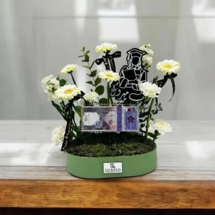Proud Moment Bloom Box-1953